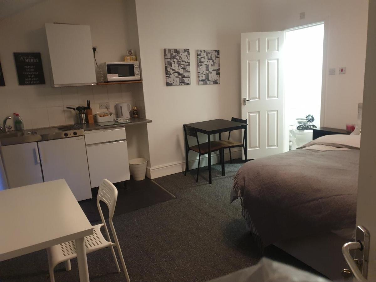 Coventry Studio Apartment Luaran gambar