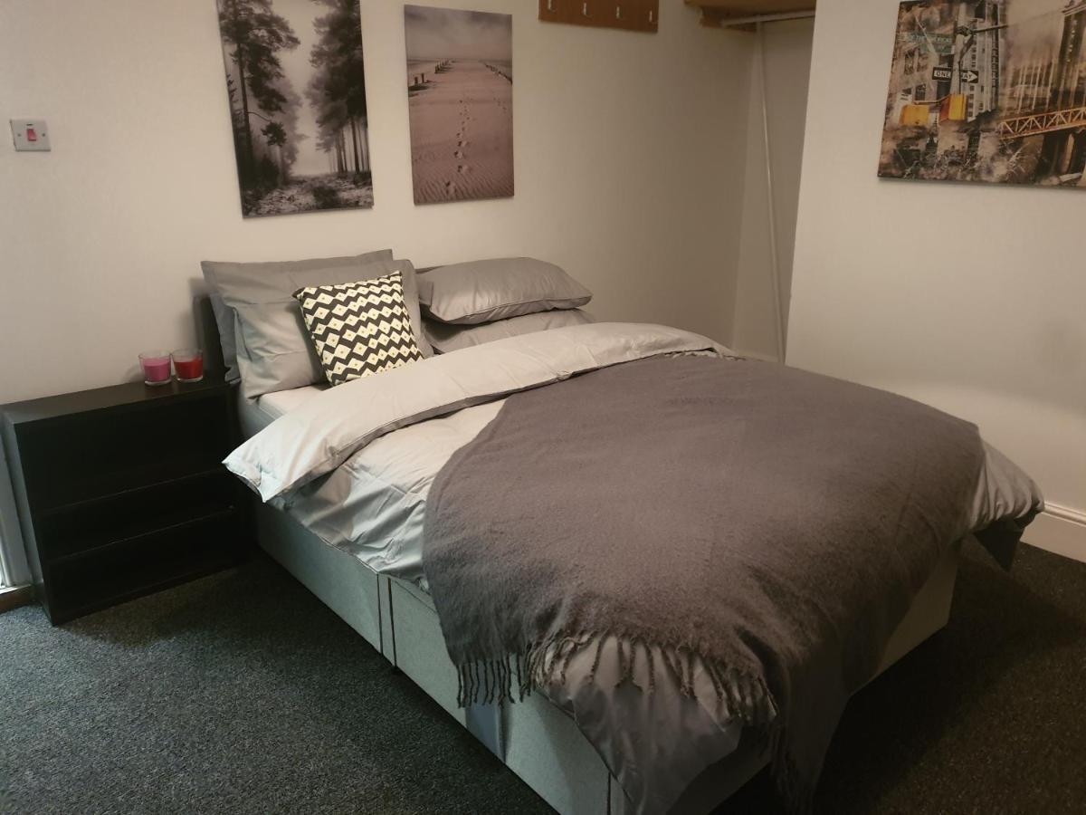 Coventry Studio Apartment Luaran gambar
